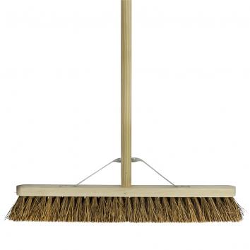 18" Stiff Bassine Broom With Handle